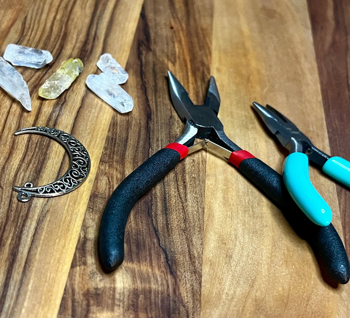Crowning Glory: A Crystal Crown Workshop
