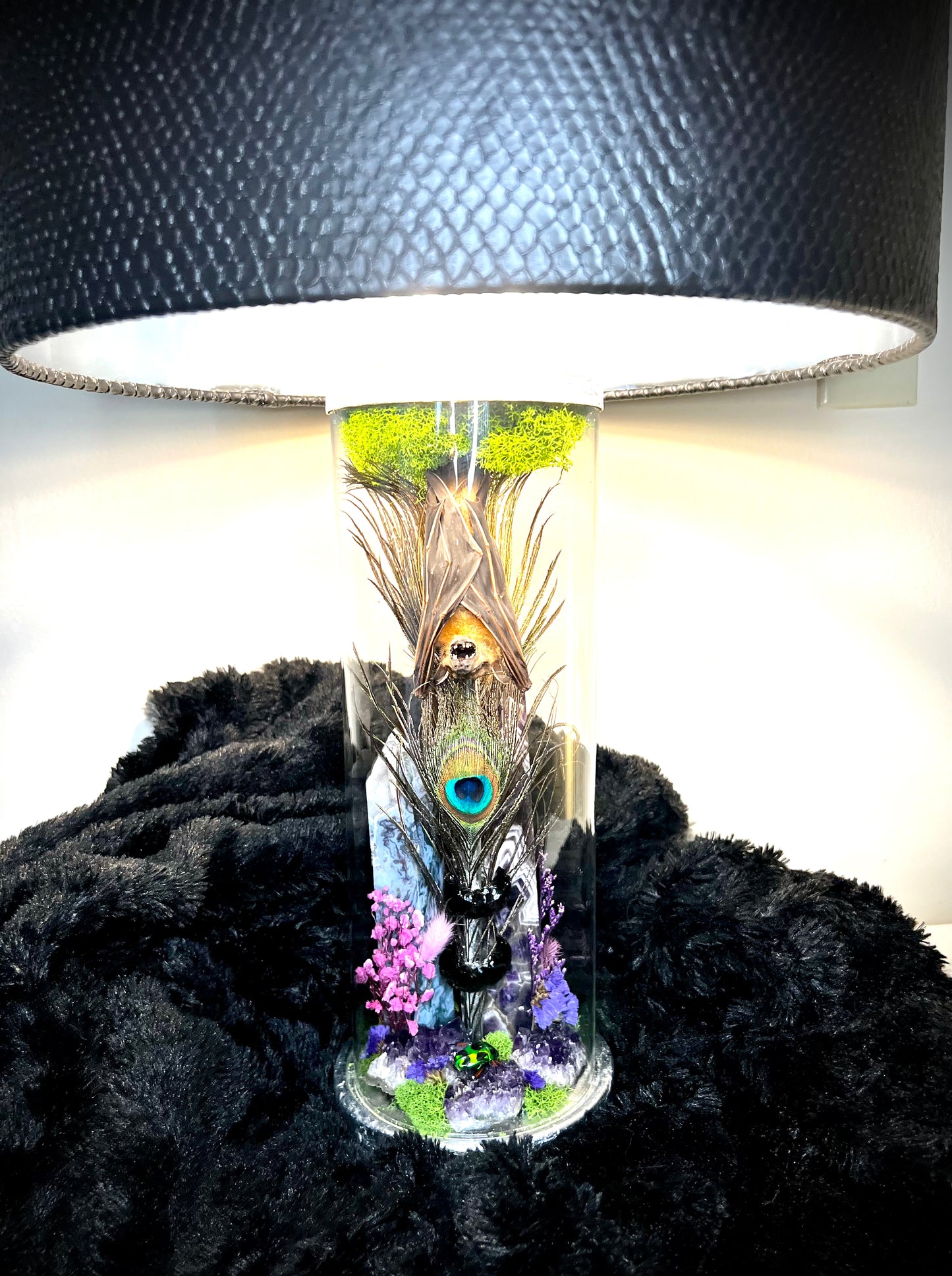 Call of the Night Lamp